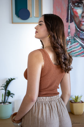 TERRA – Top côtelé marron col rond lurex maille stretch