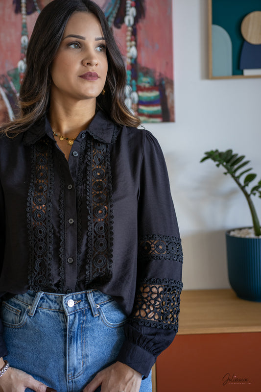 Iris – Chemise noire manches longues détails ajourés col chemise
