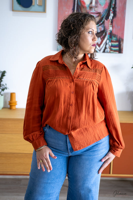 Noélia – Chemise rouille coton broderies ajourées
