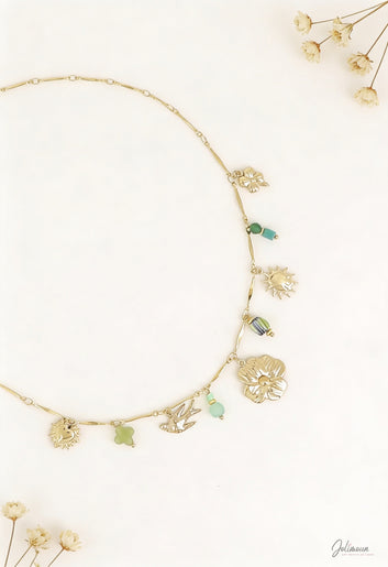 Esmée - Collier doré multi pendentifs motifs soleil fleur oiseau