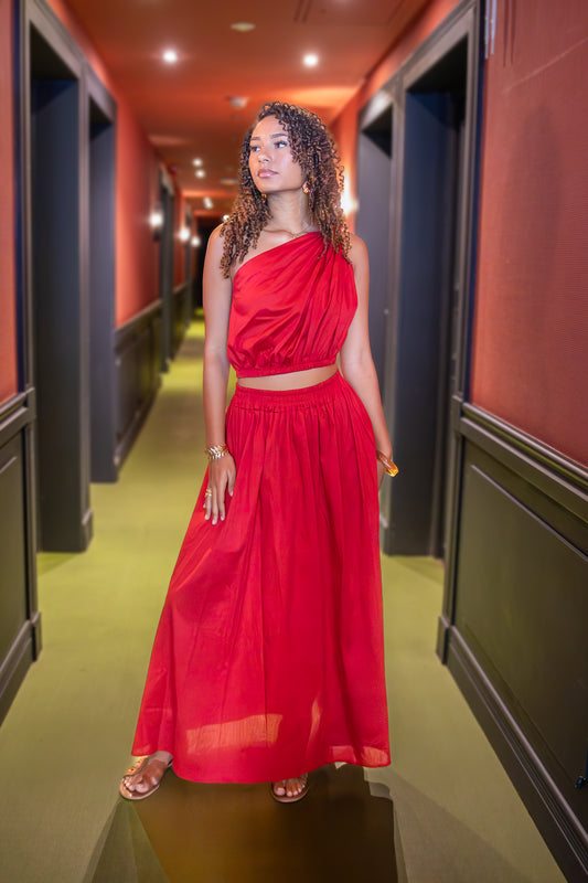 Iséa- Ensemble rouge jupe longue avec crop top asymétrique