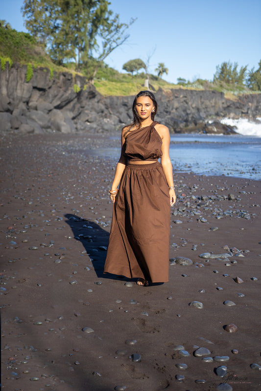 Iséa- Ensemble chocolat jupe longue avec crop top asymétrique