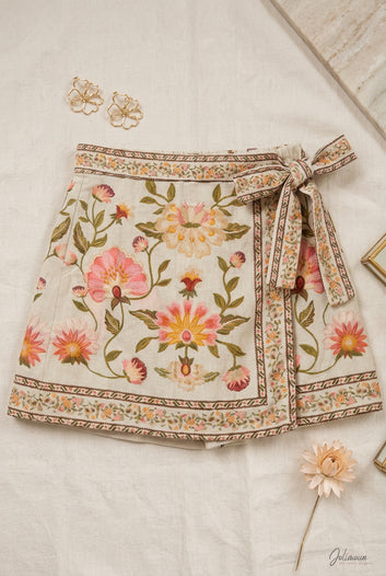 Ysélia - Jupe short écrue imprimé floral nouée portefeuille