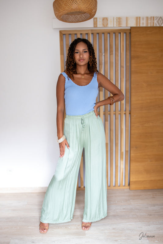 Élora – Pantalon satiné vert d’eau taille élastique