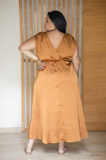 Laura - Robe longue moutarde à Bretelles effet satiné