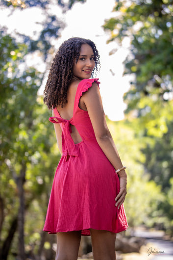 Louise - Robe Courte en Gaze de Coton à bretelles volantées framboise