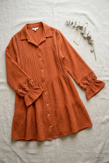 Claudia - Robe courte terracotta manches longues en coton