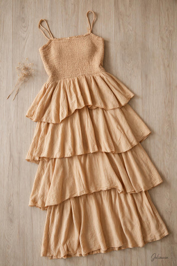 Sarah - Robe longue camel smockée à volants en coton