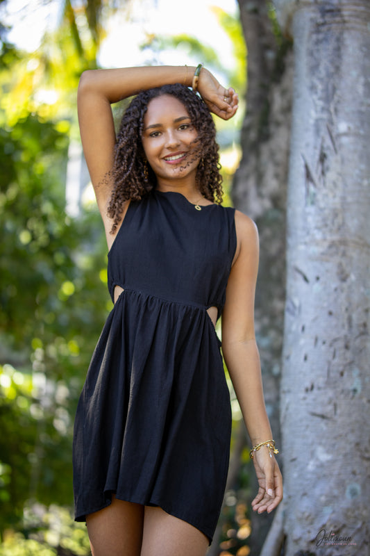 Frida - Robe courte sans manche en lin noire