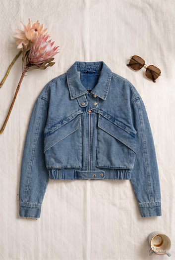 Léandra – Veste en jean bleu coupe courte oversize