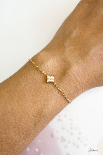 Trèfle - Bracelet chaîne doré trèfle oxydes de zirconium