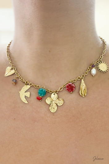 Collier Liberty  - Chaîne dorée breloques colorées fleur colombe cœur soleil
