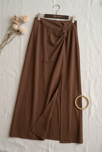 Mélodie - Jupe Longue chocolat taille haute avec fente