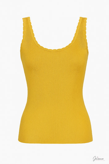 Zéa – Top sans manches moutarde à col festonné en maille côtelée